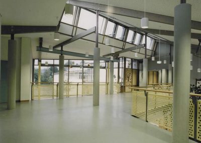 Dreizügige Grundschule mit Kindergarten und Hort in Penzberg; Bauherr: Stadt Penzberg